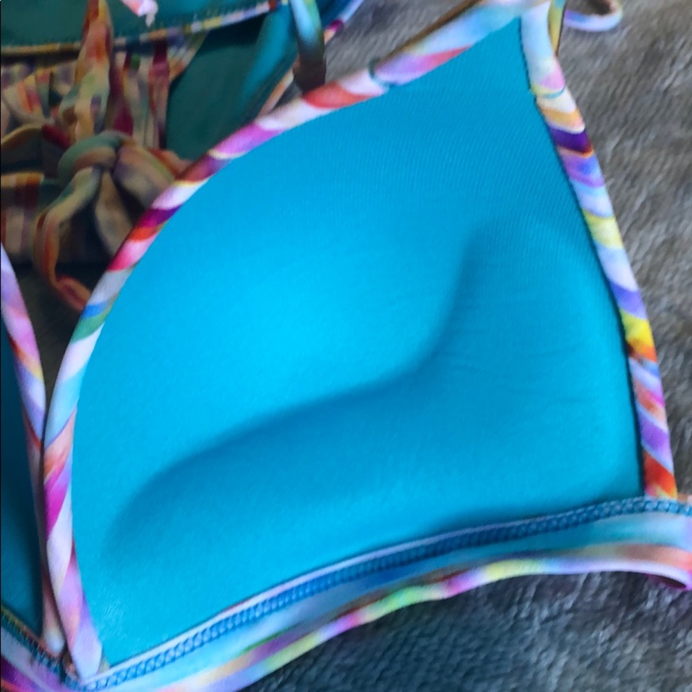 Women’s Bikini - Picture 8 of 8